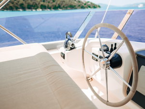 Bavaria E40 Fly „Ivona“ – fotka 6