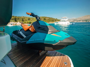 Bavaria R40 „Borimir“ – fotka 25
