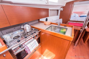 Oceanis 35.1 „BELA“ – fotka 4