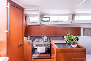 Oceanis 35.1 „BELA“ – fotka 26