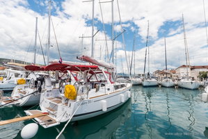 Oceanis 35.1 „BELA“ – fotka 8