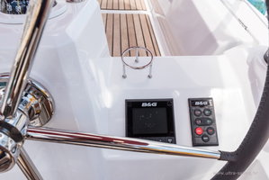 Oceanis 35.1 „BELA“ – fotka 12