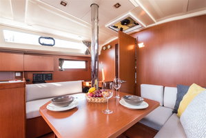 Oceanis 41.1 „SPARKLING“ – fotka 5
