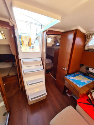 Oceanis 35.1 „LAMPUGA“ – fotka 10