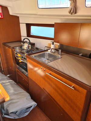 Oceanis 35.1 „LAMPUGA“ – fotka 7