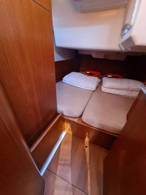 Oceanis 35.1 „LAMPUGA“ – fotka 5