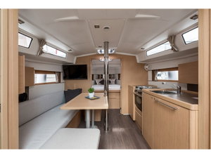 Oceanis 38.1 „MAJANO“ – fotka 9