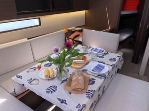 Oceanis 40.1 „STARLIGHT“ – fotka 4