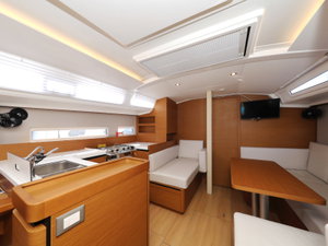 Sun Odyssey 410 „Vague“ – fotka 3
