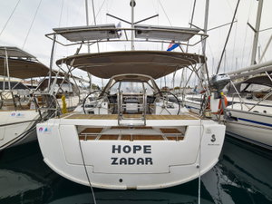 Oceanis 41 „Hope“ – fotka 1