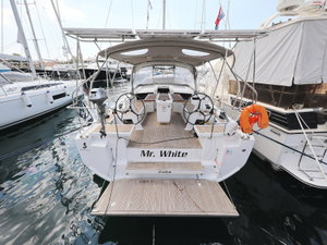Oceanis 46.1 „MR. WHITE“ – fotka 1