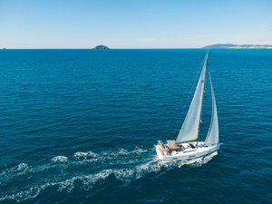 Dufour 530 „Medea - Water maker, Solar Panel“ – fotka 16