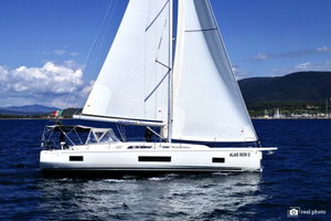 Oceanis 46.1 „Luna - Water maker, Solar Panel“ – fotka 9