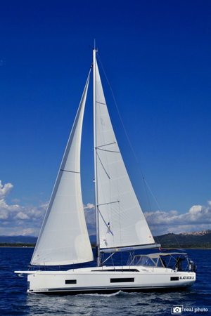 Oceanis 46.1 „Luna - Water maker, Solar Panel“ – fotka 5