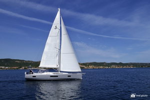 Oceanis 51.1 „ORSA 4 - Water maker, Solar Panel“ – fotka 8