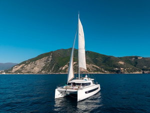 Bali 4.6 „Monia - A/C, Generator, Water maker“ – fotka 18