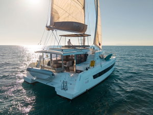Bali 4.6 „Monia - A/C, Generator, Water maker“ – fotka 27