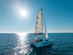 Bali 4.6 „Monia - A/C, Generator, Water maker“ – fotka 28