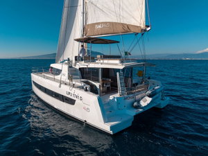 Bali 4.6 „Monia - A/C, Generator, Water maker“ – fotka 21