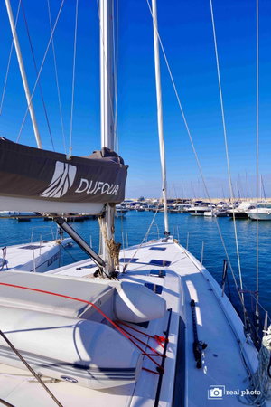 Dufour 530 „Cassiopea - A/C, Generator, Water maker, Solar Panel“ – fotka 16