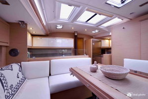 Dufour 530 „Cassiopea - A/C, Generator, Water maker, Solar Panel“ – fotka 4