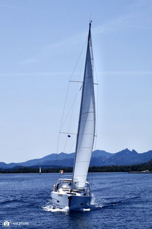 Dufour 430 GL „Noah - Water maker, Solar Panel“ – fotka 13