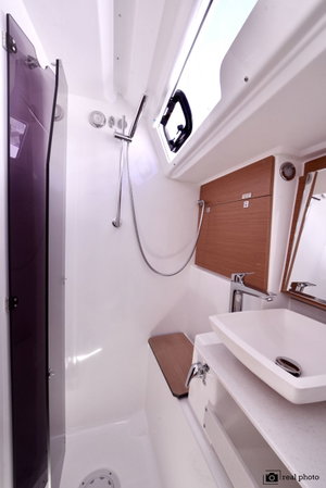 Dufour 430 GL „Noah - Water maker, Solar Panel“ – fotka 8