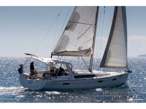 Oceanis 45 „Gaia - Solar Panel“ – fotka 1