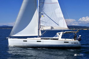 Oceanis 45 „Gaia - Solar Panel“ – fotka 8