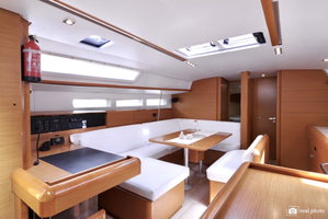Sun Odyssey 519 „Bianca - Water maker, Solar Panel“ – fotka 3