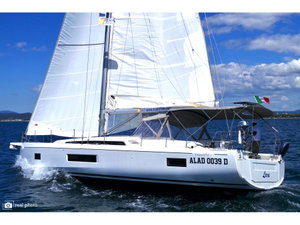 Oceanis 51.1 „Lara - Water maker, Solar Panel“ – fotka 1