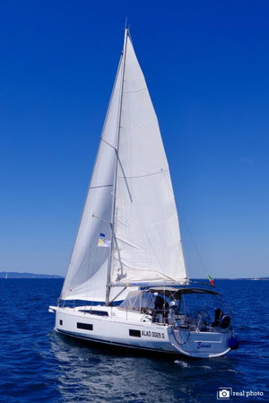 Oceanis 46.1 „Emma - Water maker, Solar Panel“ – fotka 8