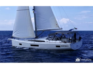 Oceanis 51.1 „Jack - Water maker, Solar Panel“ – fotka 1