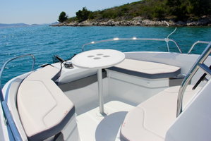 Beneteau Flyer 6 „Space Deck“ – fotka 10