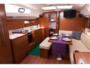 Oceanis 43