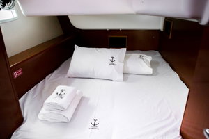 Oceanis 43