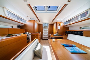 Sun Odyssey 519 „JUICY LUCY“ – fotka 13
