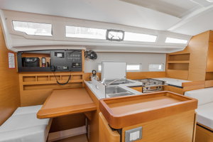 Sun Odyssey 410 „HIGH TIME“ – fotka 12