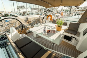 Sun Odyssey 410 „TENTO“ – fotka 4