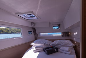 Lagoon 42 „FIND US“ – fotka 42