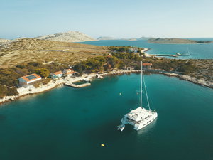 Dufour 48 Catamaran „SEAVEN“ – fotka 4