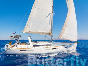 Oceanis 45 „Butterfly“ – fotka 1