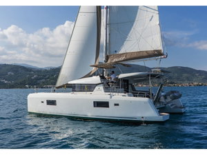 Lagoon 42 „White Waves“ – fotka 1