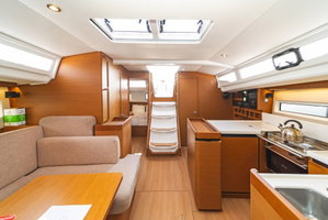 Sun Odyssey 440 „Lefkippi“ – fotka 4