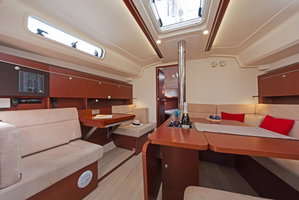 Hanse 415 „Kuro Siwo“ – fotka 4