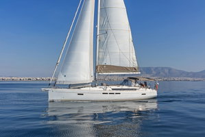 Sun Odyssey 519 „Eva“ – fotka 8