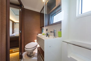 Lagoon 46 „Emmelia“ – fotka 5