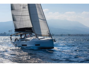 Dufour 470 „Edelweiss“ – fotka 1