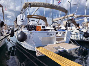 Dufour 390 GL „Maša“ – fotka 1