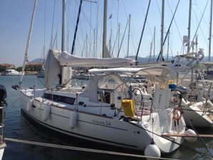Oceanis 34 „Calma“ – fotka 1